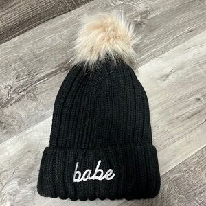 Black pom pom beanie